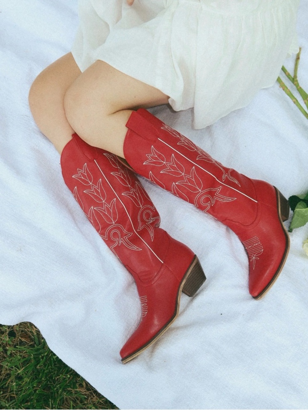 Reba Red Western Heeled Cowboy Boots - Picture 2 of 4